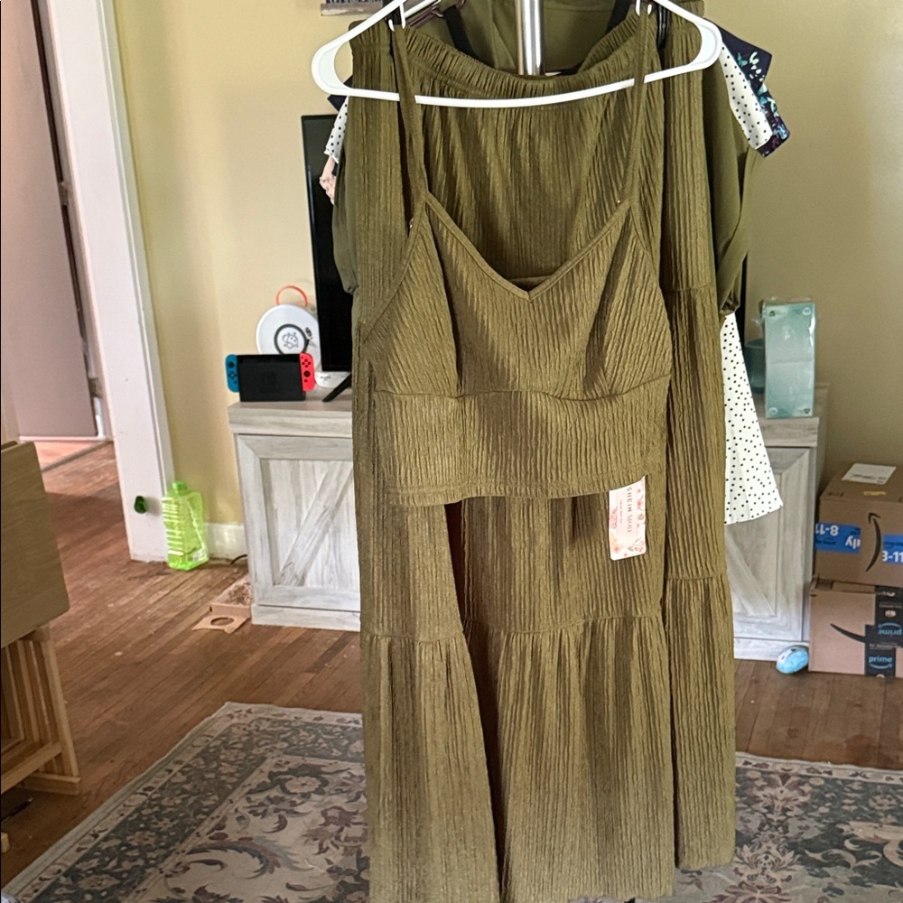 Olive Green Sleeveless 2 pc Dress